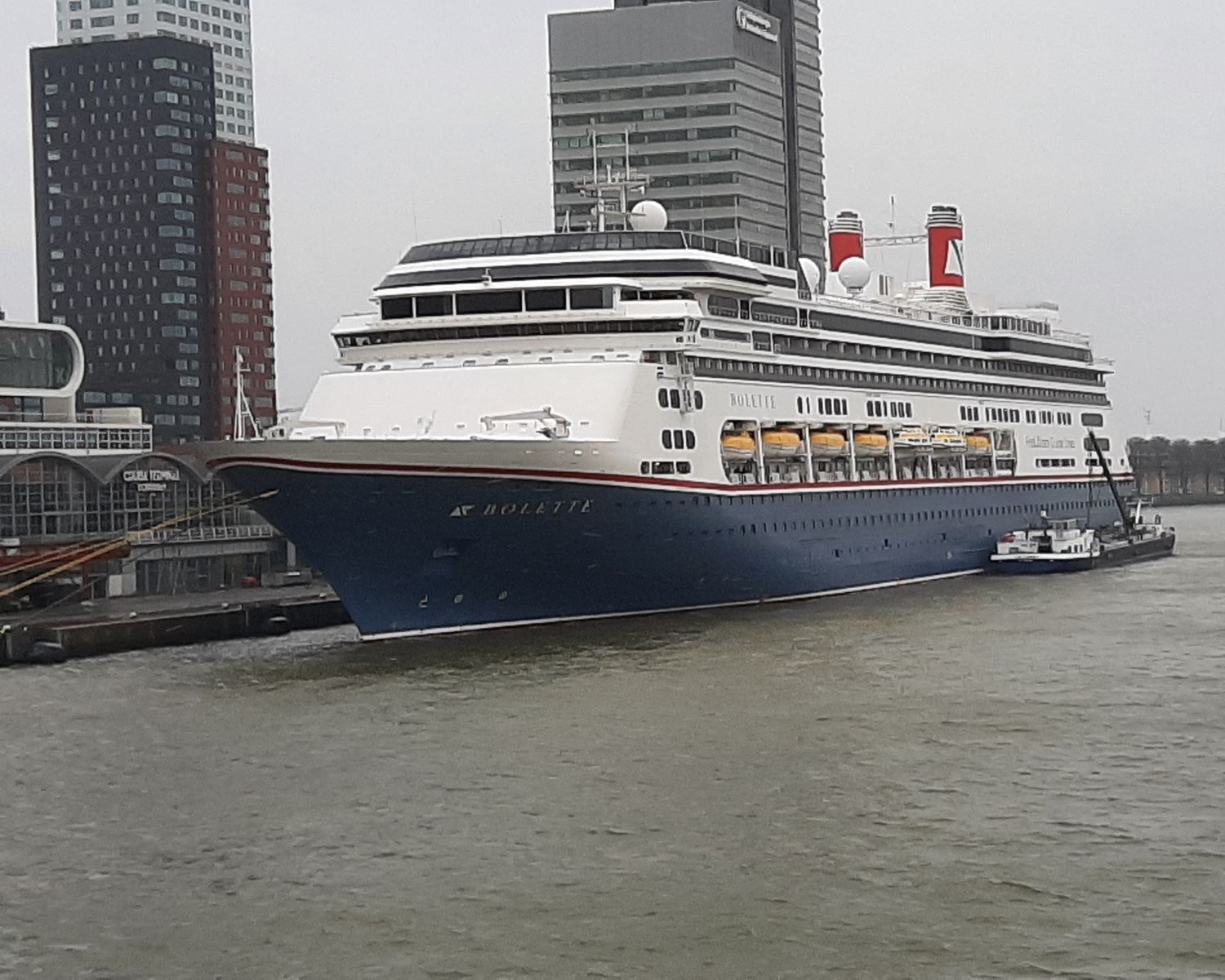 Ship Reviews - Ken Goes Cruising