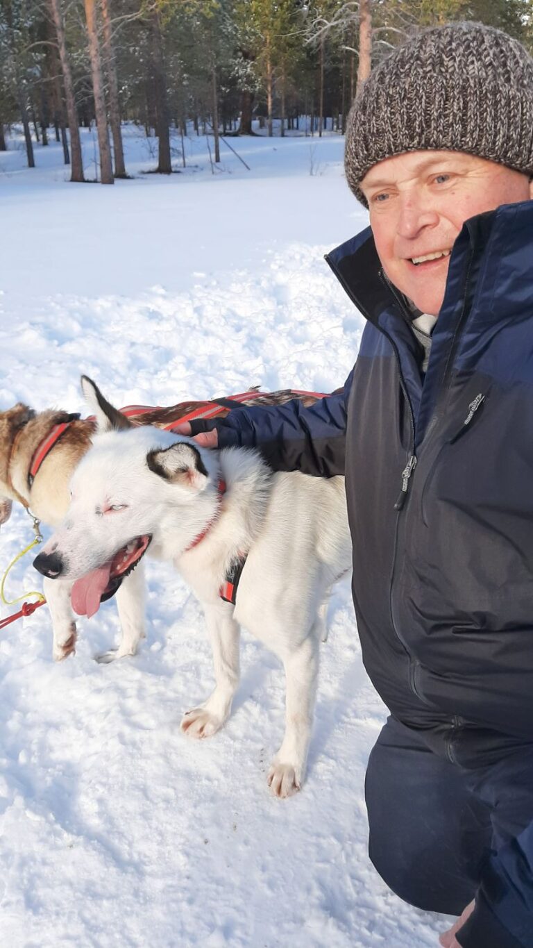 Ken meets one of the Husky Team