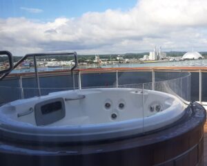 Hot Tub on the private balcony