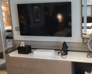 Flat screen TV as standard