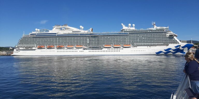 Sky Princess docked in Oslo
