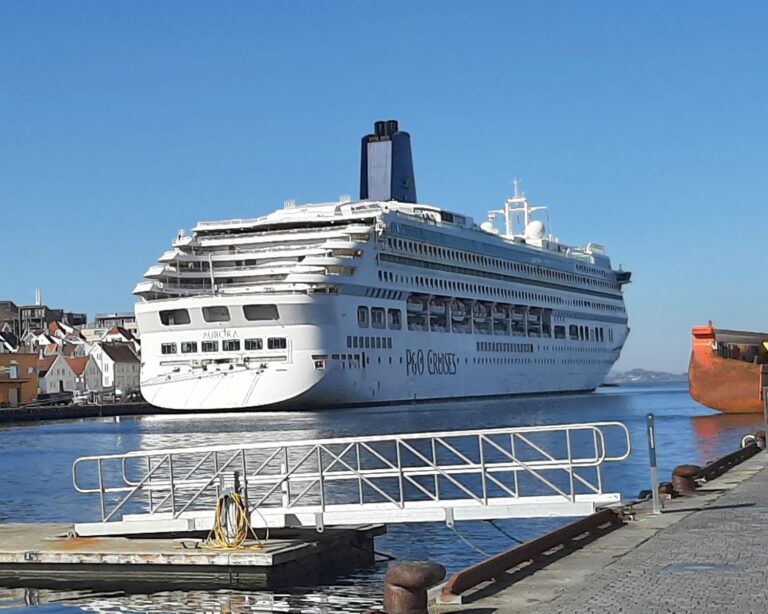 P&O Aurora docked in Stavanger