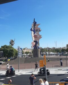 El Cap de Barcelona sculpture