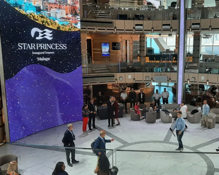 Piazza, Star Princess