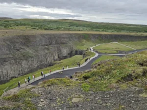 Pathway leading to the Falls