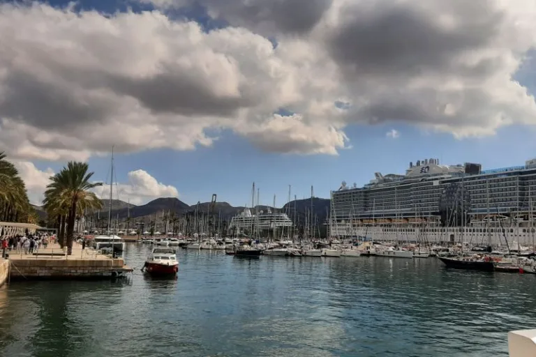 Cartagena Cover